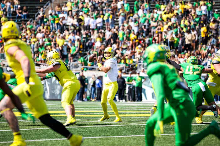 Oregon Ducks quarterback Jay Butterfield throws a pass during the 2022 spring game.